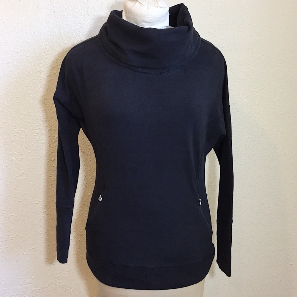 Lululemon Athletica Sweatshirt